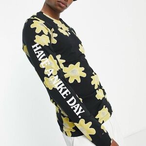 Nike Rare Pixelated Daisy Graphic Long Sleeve Shirt size Large